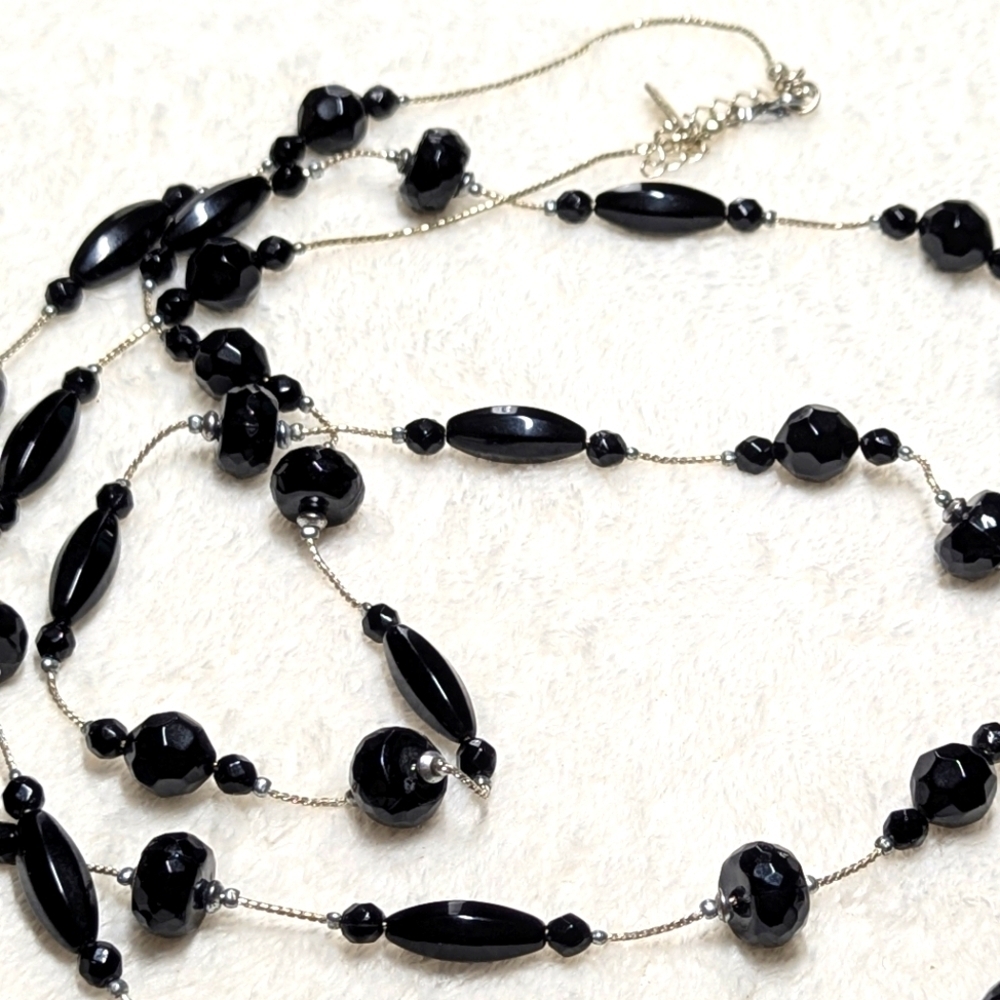 Jennifer Lopez Y2K Elegant Black Beaded Necklace